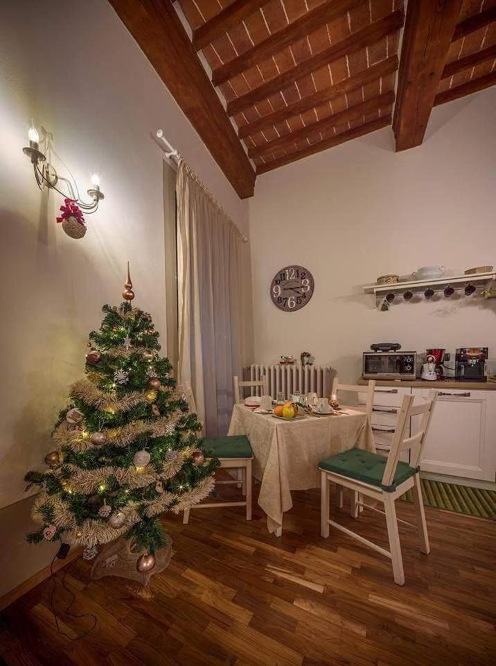 Bed and Breakfast De' Montetini Ареццо Экстерьер фото